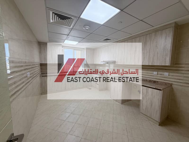 4 6faa6fca-e895-4180-93ee-77c38cbb0cce. jpg