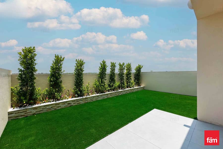 Single Row | With Landscaping | Near Kent College