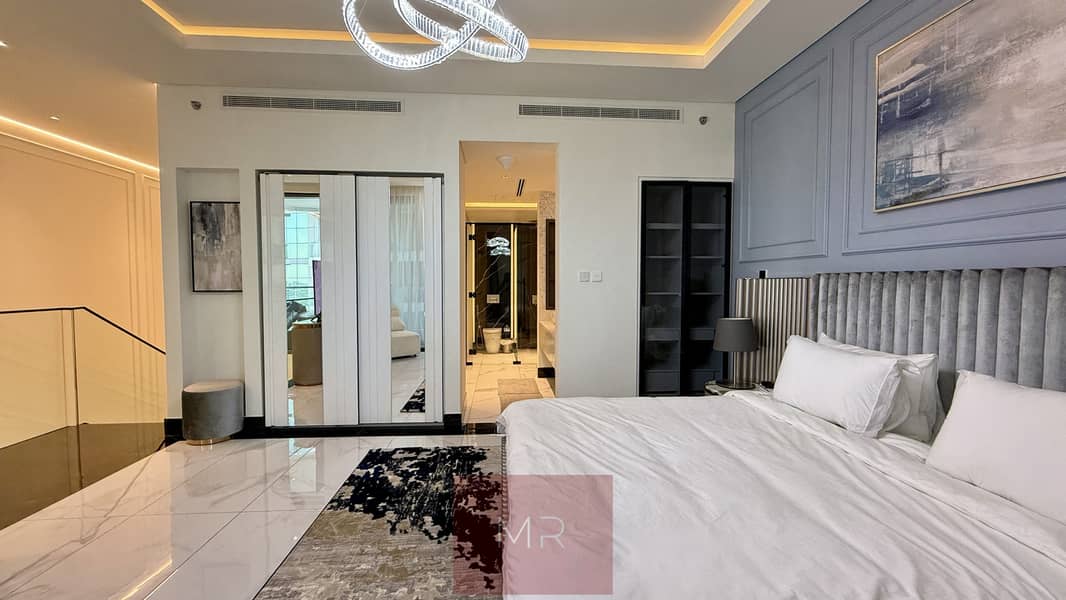 DUPLEX | Brand New Luxurious | Private Jacuzzi & Burj Khalifa View - Image 13