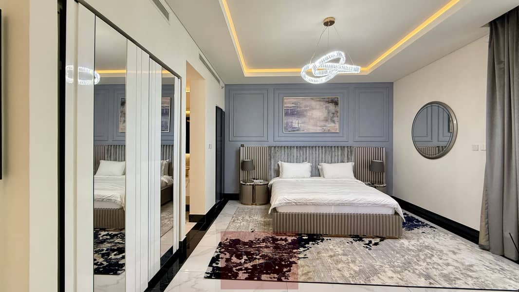DUPLEX | Brand New Luxurious | Private Jacuzzi & Burj Khalifa View - Image 15