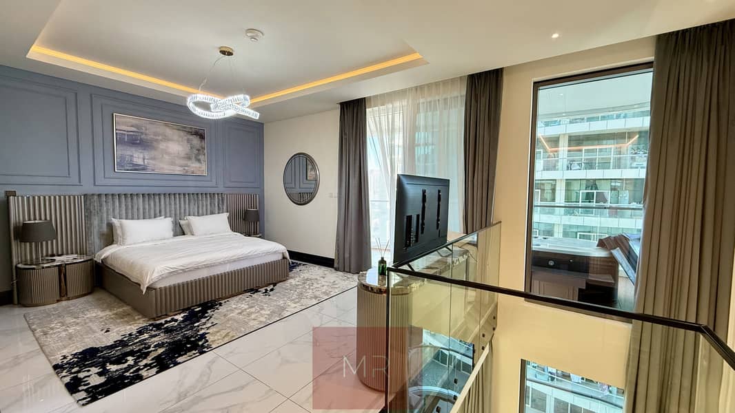 DUPLEX | Brand New Luxurious | Private Jacuzzi & Burj Khalifa View - Image 16