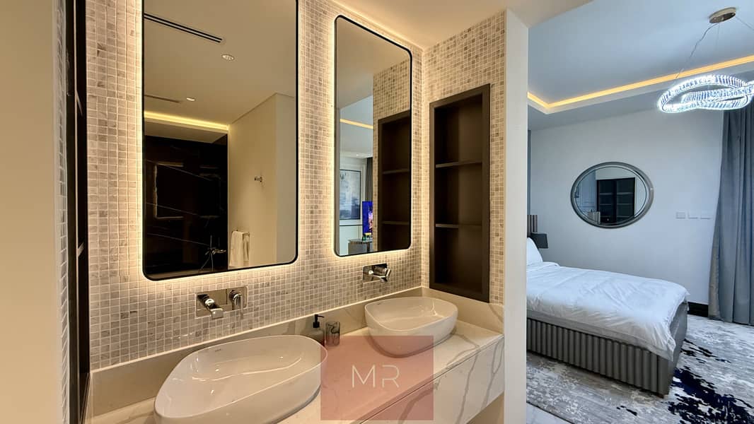 DUPLEX | Brand New Luxurious | Private Jacuzzi & Burj Khalifa View - Image 20
