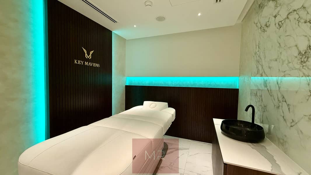 DUPLEX | Brand New Luxurious | Private Jacuzzi & Burj Khalifa View - Image 27