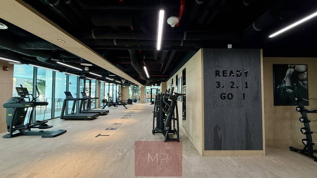 DUPLEX | Brand New Luxurious | Private Jacuzzi & Burj Khalifa View - Image 28