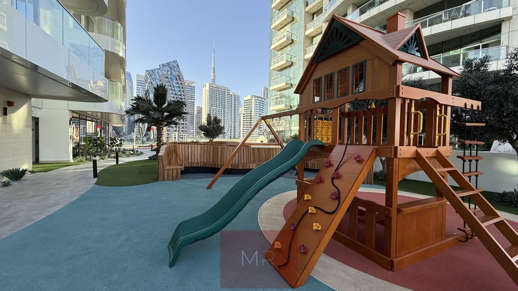 DUPLEX | Brand New Luxurious | Private Jacuzzi & Burj Khalifa View - Image 33