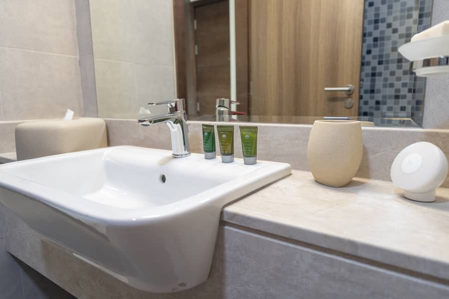 Stylish Studio In Star of Azizi - Image 40