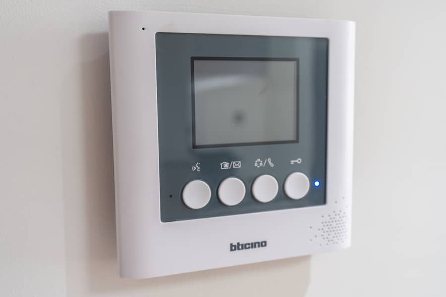 Stylish Studio In Star of Azizi - Image 41