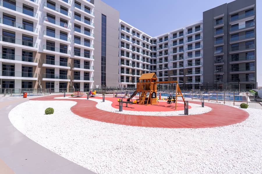 Fully Furnished Studio apartment - Image 61