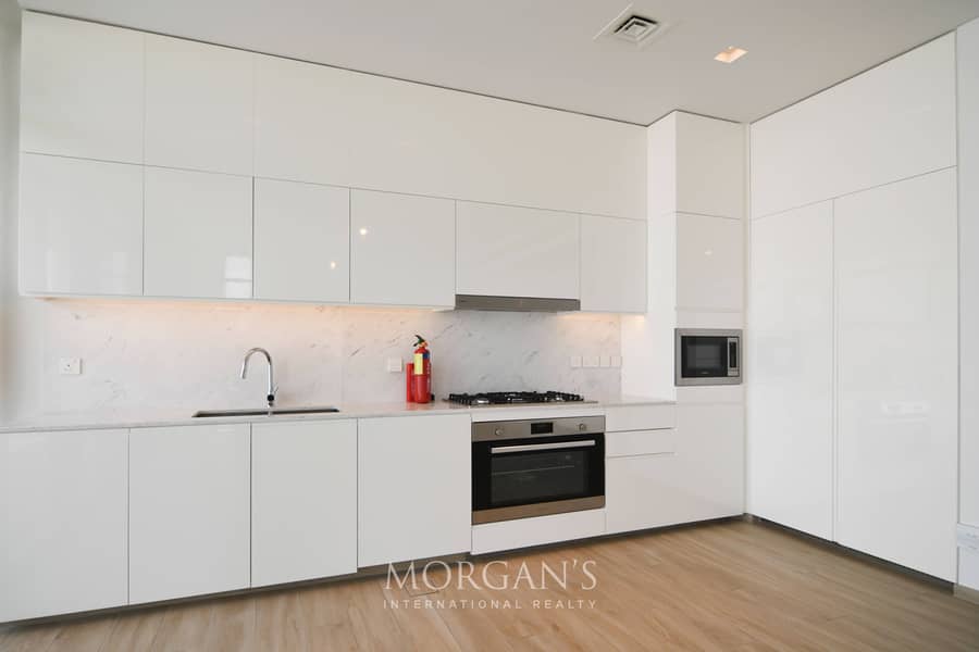 Branded Residences | Hotel Amenities | Dual Views - Image 11