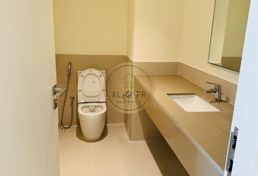 10 6c51ed3c-77fe-4d13-a8ae-84bed72204da (1). jpg