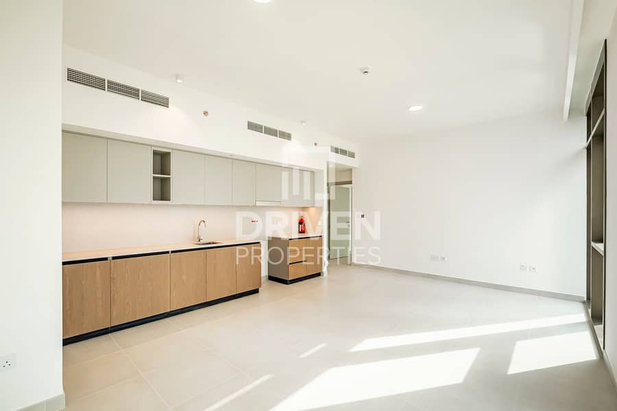 High Floor Living | Brand New | Stunning Views - Image 10