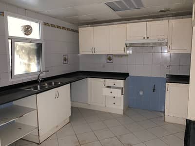 Prime Location 3bhk With Balcony Wardrobe Open View Faimly Tower