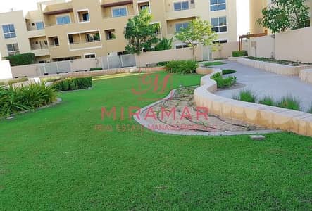4 BEDROOMS TOWNHOUSE WITH 3 FLOORS 4 BEDROOMS TOWNHOUSE WITH 3 FLOORS