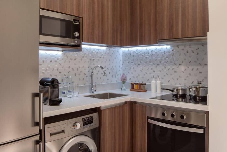 Best Location | Palm View | All Bills Included - Image 7