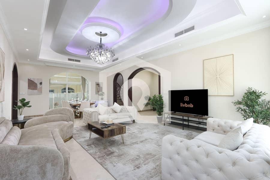 Luxurious 5 Bedroom Villa with Private Pool - Image 12