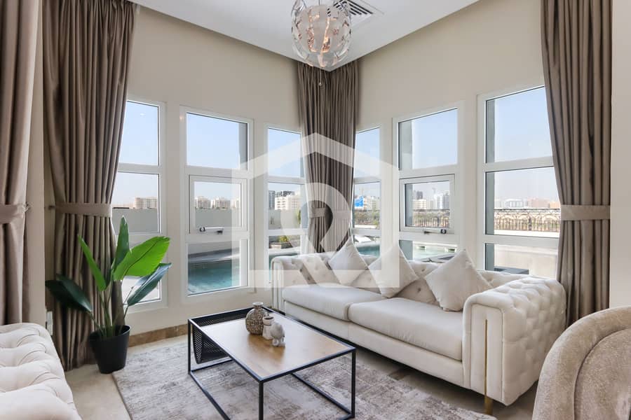 Luxurious 5 Bedroom Villa with Private Pool - Image 13