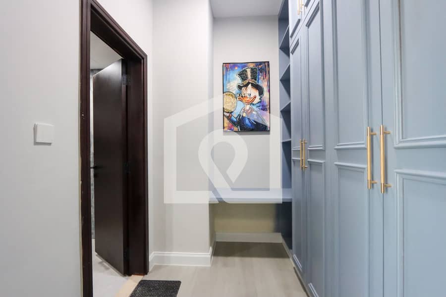 Luxurious 5 Bedroom Villa with Private Pool - Image 32