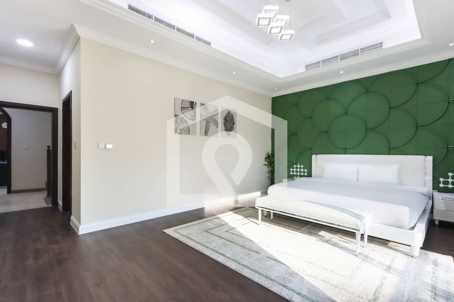 Luxurious 5 Bedroom Villa with Private Pool - Image 36