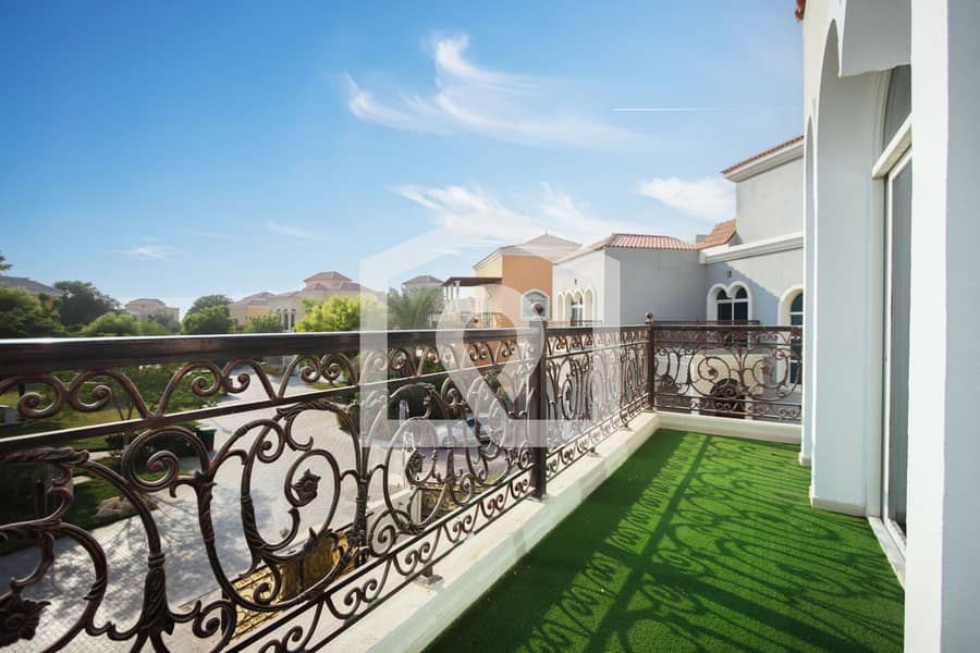 Luxurious 5 Bedroom Villa with Private Pool - Image 38