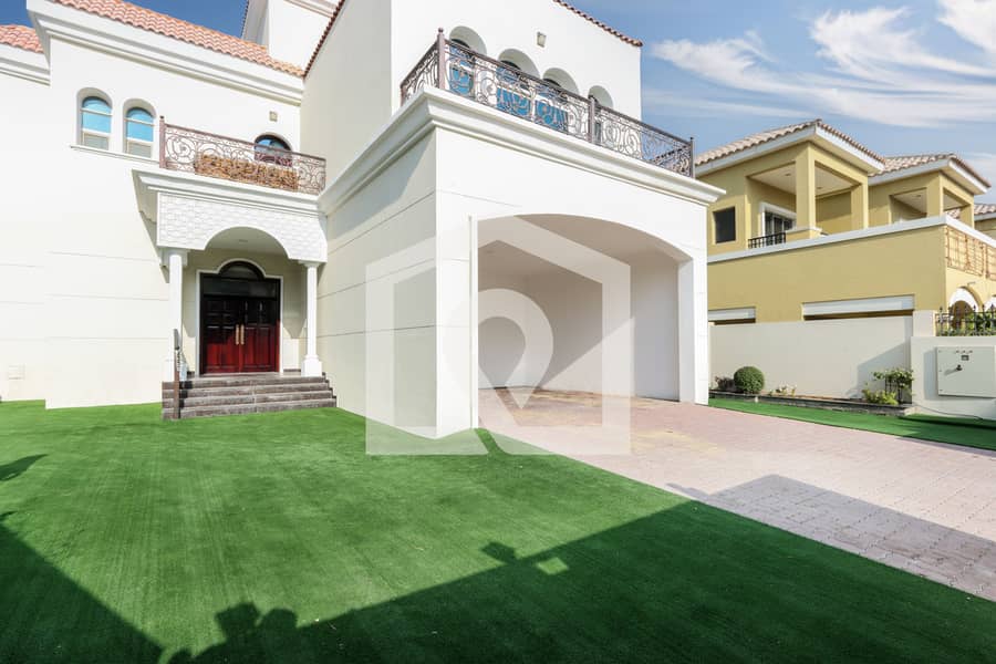 Luxurious 5 Bedroom Villa with Private Pool - Image 71