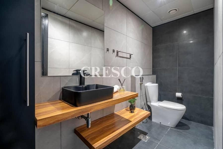 Corner Unit with Panoramic Lake Views | Airbnb-Style Elegance | Investor’s Dream - Image 9