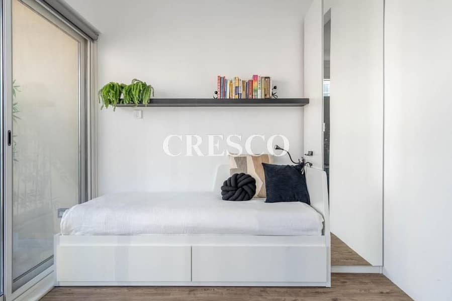 Corner Unit with Panoramic Lake Views | Airbnb-Style Elegance | Investor’s Dream - Image 14