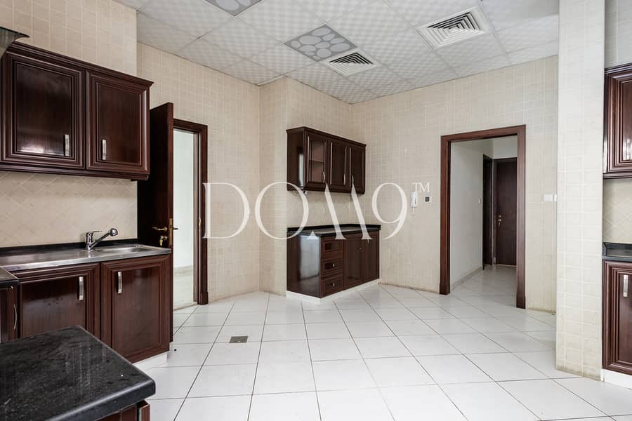 Villa on the beach / Private Pool / Vacant - Image 15