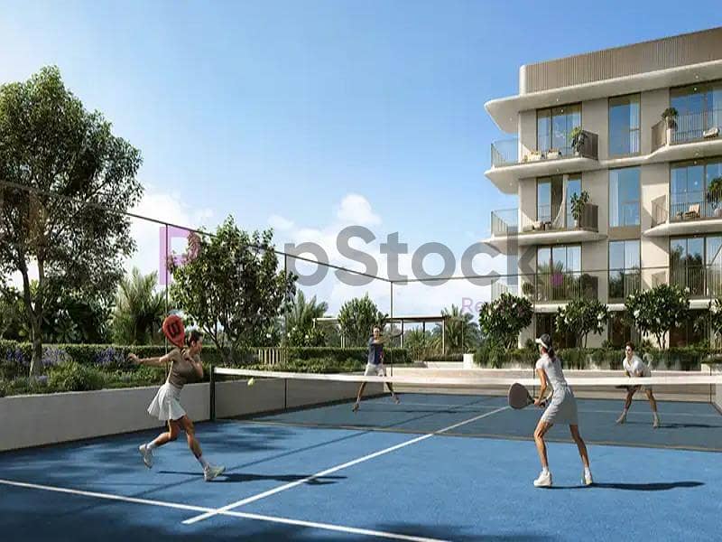 Luxury Waterfront Living | Modern Layout | Amazing - Image 11