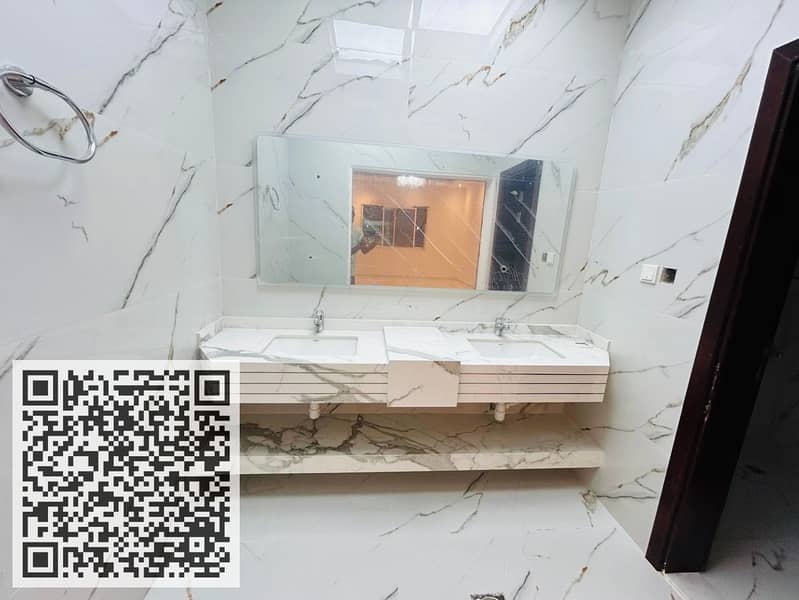 9 ba83fd43-12f5-4a2e-b4de-3e8824f8651f. jpg