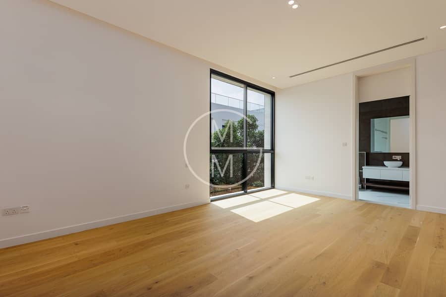 Detached Villa, 6 Beds, Vastu Compliant - Image 10