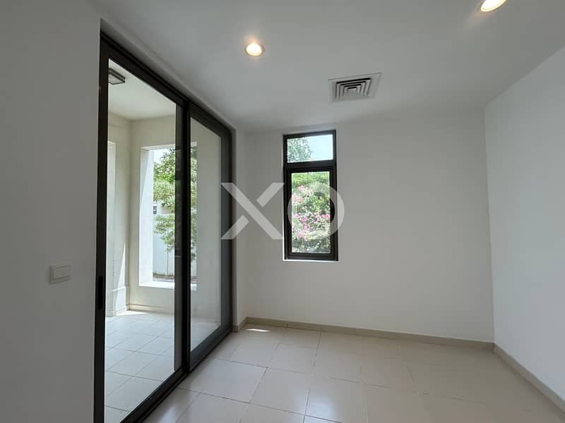 Type J | Next To Park | True Corner Plot