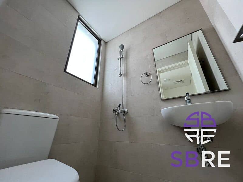 Next to Golden Beach | Secluded Corner Unit | Huge - Image 9