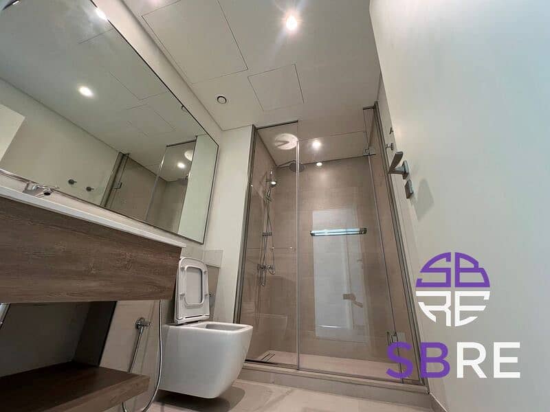 Next to Golden Beach | Secluded Corner Unit | Huge - Image 10