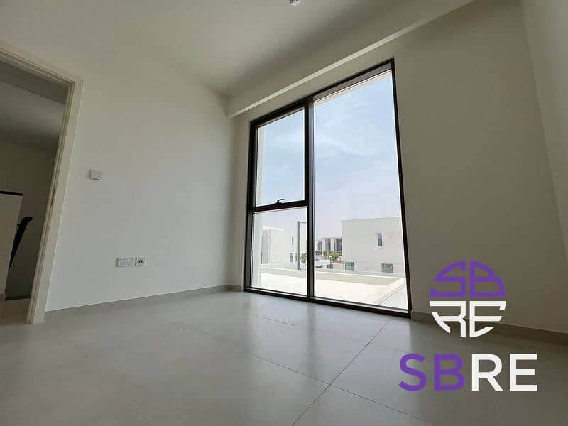 Next to Golden Beach | Secluded Corner Unit | Huge - Image 11