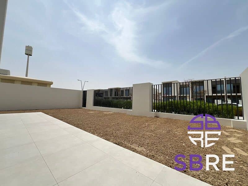 Next to Golden Beach | Secluded Corner Unit | Huge - Image 21