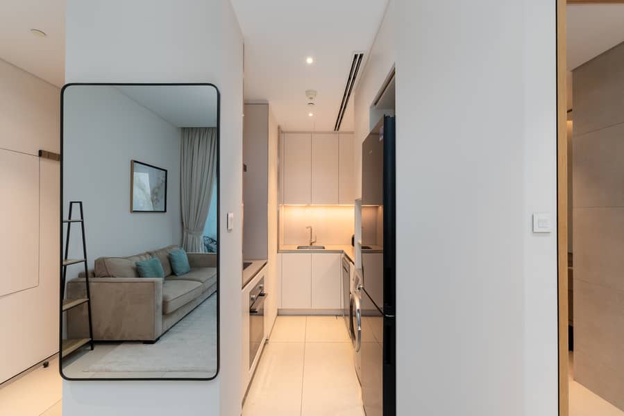 Modern 1BR w/ Marina View Balcony at Address JBR - Image 10