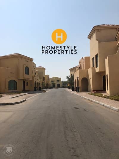 LUXURY 4 BEDROOM VILLA IN GATED COMMUNITY LUXURY 4 BEDROOM VILLA IN GATED COMMUNITY