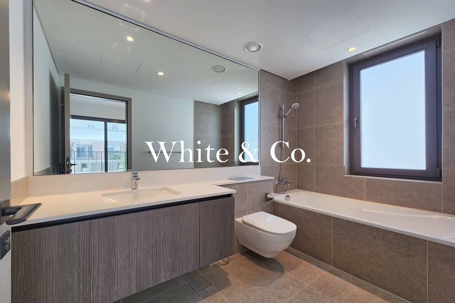 Exquisite Villa | Lagoon Views | 5 Bed - Image 11