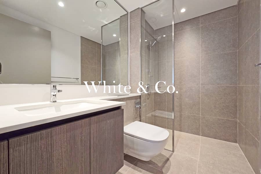 Exquisite Villa | Lagoon Views | 5 Bed - Image 12