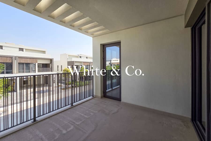 Exquisite Villa | Lagoon Views | 5 Bed - Image 22