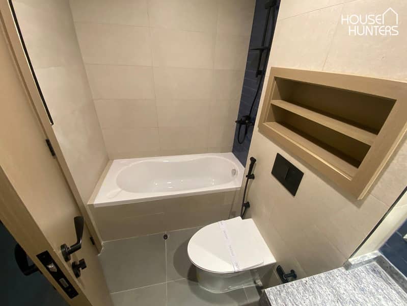 3 Bed Luxury Villa | Park Backing | Ready Now - Image 14