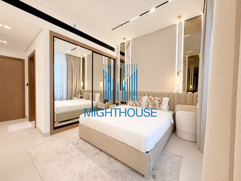 Dubai Trillionaire Living | Iconic Luxury 2BR | Burj Khalifa View - Image 6