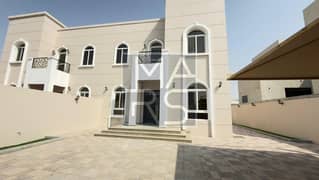 فیلا في حوشي 4 غرف 130000 درهم - 13086670