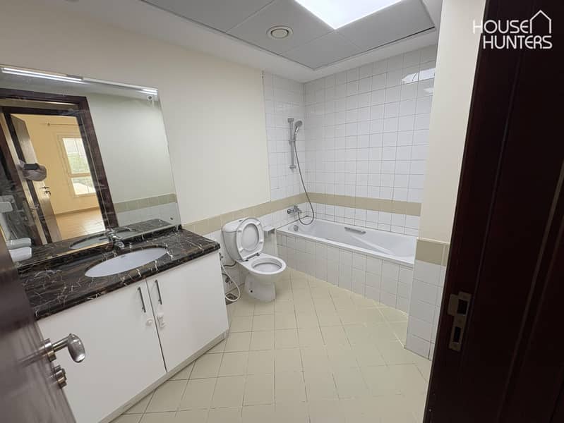 3 bed + Study | Perfect Location | Vacant Now - Image 8