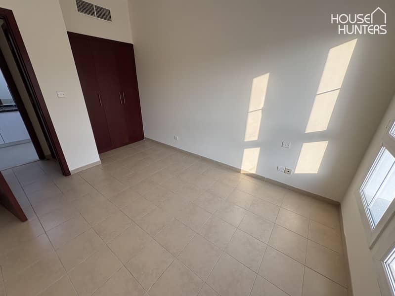 3 bed + Study | Perfect Location | Vacant Now - Image 9