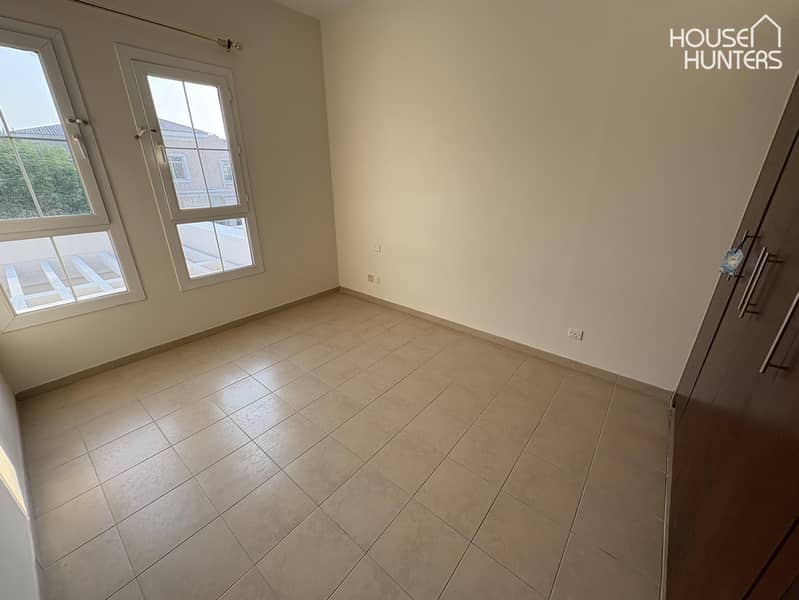 3 bed + Study | Perfect Location | Vacant Now - Image 10