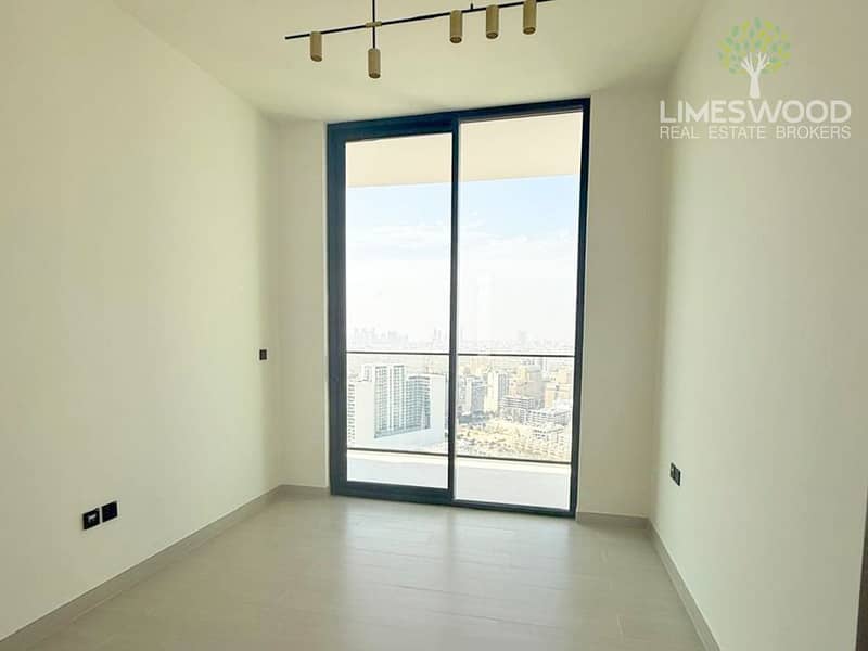 High Floor 1 Bedroom Apartment with Kitchen Appliances - Image 7