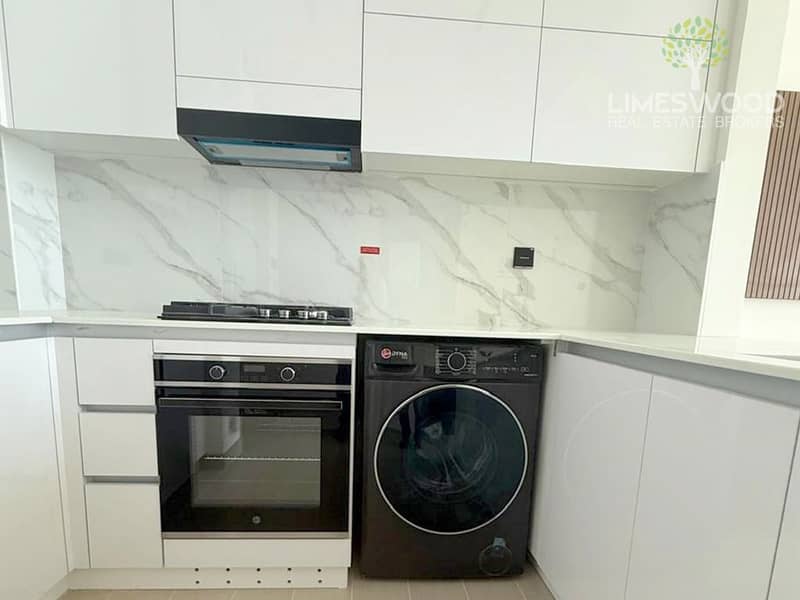 High Floor 1 Bedroom Apartment with Kitchen Appliances - Image 15