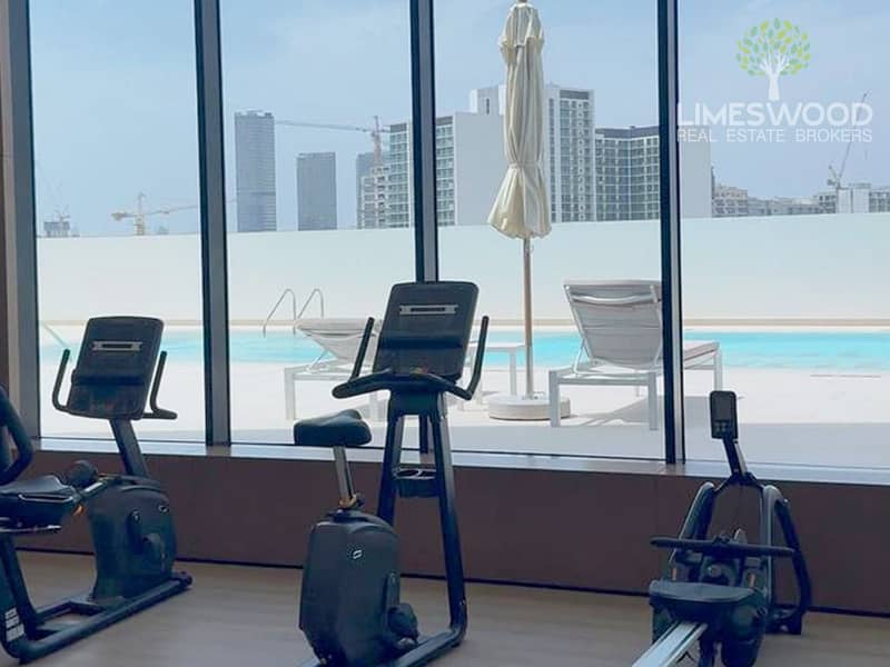 High Floor 1 Bedroom Apartment with Kitchen Appliances - Image 16