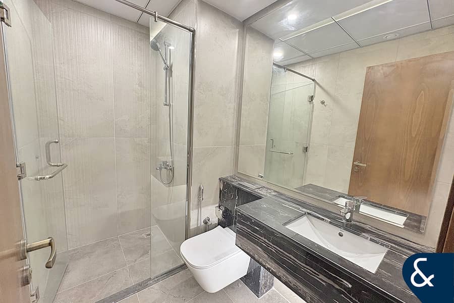 2 Bedrooms I Unfurnished I Vacant | Balcony